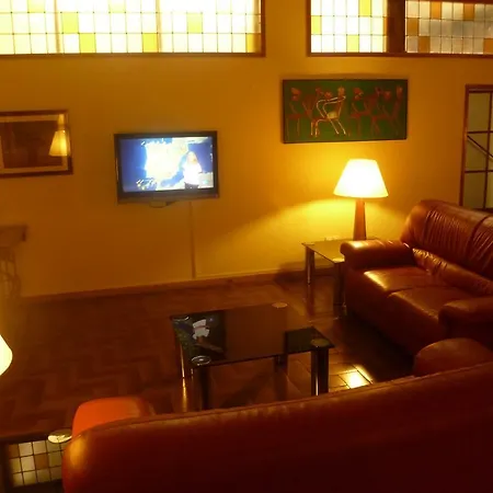 Pradas Отель Хака